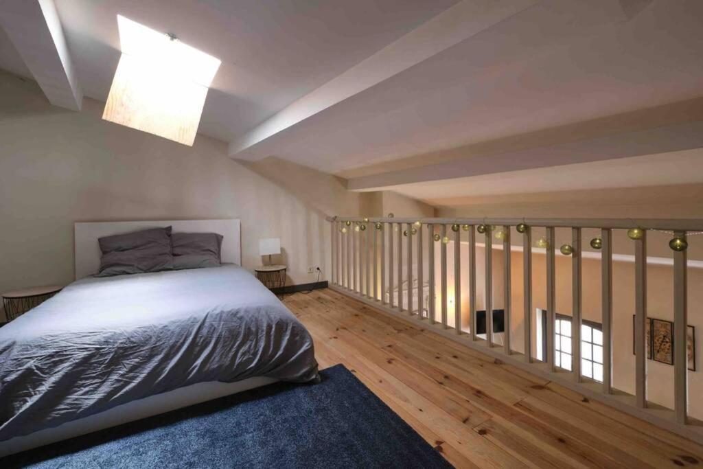 קרקסון Centre Ville Appartement 75M2, Avec 3 Chambres מראה חיצוני תמונה