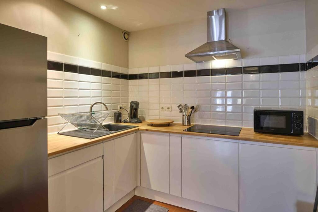 קרקסון Centre Ville Appartement 75M2, Avec 3 Chambres מראה חיצוני תמונה